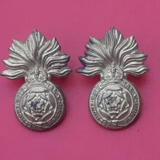 (Canada) The Canadian Fusiliers - King's Crown Gilding Metal Collar Badges.