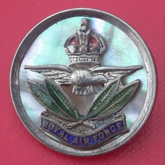 The Royal Air Force - King's Crown Mother Of Pearl & Enamelled Sweetheart Badge.