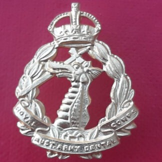 (Australia) The Royal Australian Dental Corps - King's Crown Gilt Collar Badge.