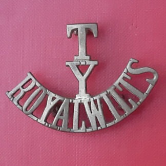 The Royal Wilshire Territorial Yeomanry - Gilding Metal Shoulder Title.