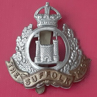 4th / 5th Suffolk Regiment (Territorials) - King's Crown Bi Metal Cap Badge.