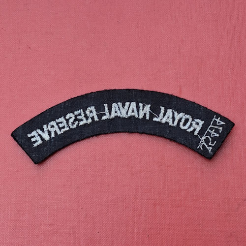 Royal Naval Reserve - Woven Cloth Shoulder Title. - Image 2