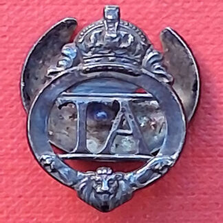 Territorial Army - King's Crown Metal Button Hole Badge.