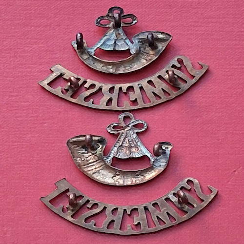 The Somerset Light Infantry - Pair Of Gilding Metal Shoulder Titles. - Image 2