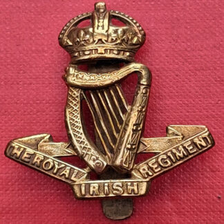 The Royal Irish Regiment - King's Crown Gilding Metal Cap Badge.