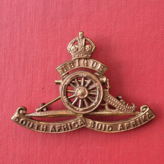 (South Africa) South Africa Artillery - King's Crown Gilding Metal Cap Badge.