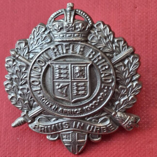 5th Battalion London Rifle Brigade - King's Crown White Metal Cap Badge.