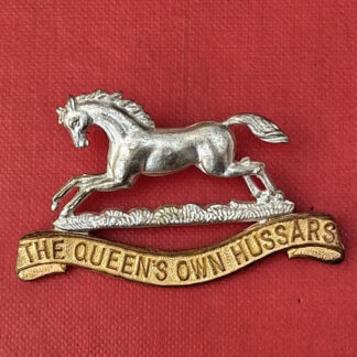 The Queen's Own Hussars - Officer's Silver & Gilt Cap Badge.