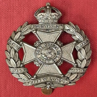 The 8th City Of London Battalion (Post Office Rifles) - King's Crown White Metal Cap Badge.