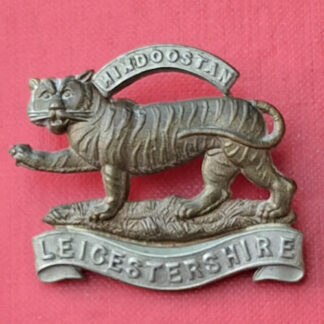 The Leicestershire Regiment - Bi Metal Edwardian Lugged Cap Badge