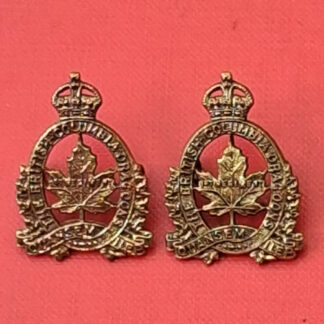 (Canada) The British Columbia Dragoons - King's Crown Gilding Metal Collar Badges.
