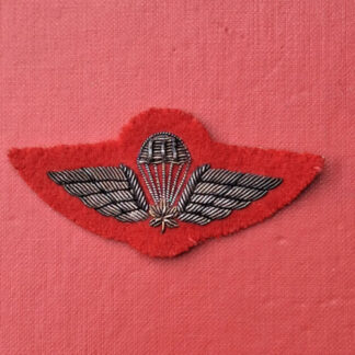 (Canada) Canadian Parachute Regiment - Mess Dress Wing.