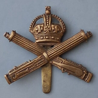 The Machine Gun Corps - King's Crown Gilding Metal Cap Badge.
