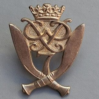 The 7th Gurkha Rifles - White Metal Unvoided Cap Badge.