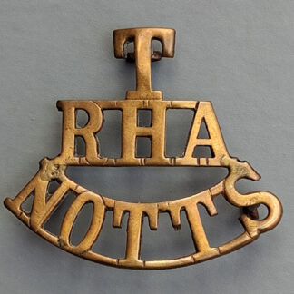 The Nottinghamshire Royal Horse Artillery Territorials - Gilding Metal Shoulder Title.