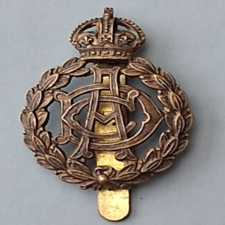 The Royal Army Dental Corps - King's Crown Gilding Metal Cap Badge.