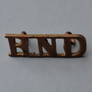 The Royal Naval Division Machine Gun Battalion - Gilding Metal Shoulder Title.