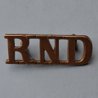 The Royal Naval Division Machine Gun Battalion - Gilding Metal Shoulder Title.