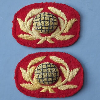 Royal Marine Bandsmans - Cloth Collar Badges.